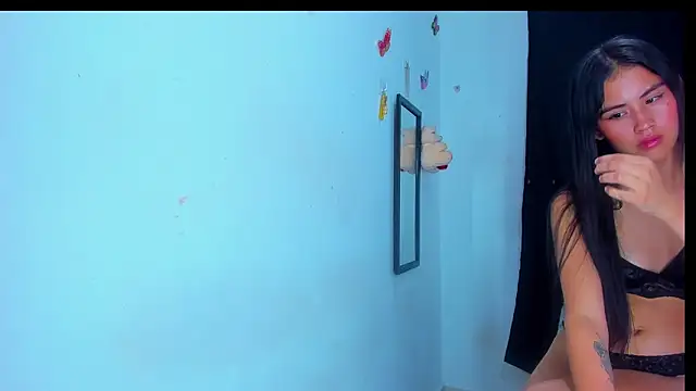 naomi_west_xxx webcam