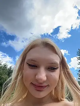 AmmyInPublic webcam