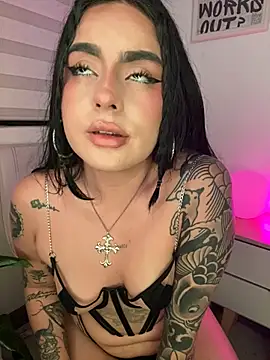 April_Sutraa webcam