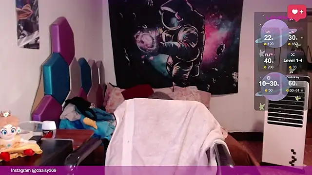 lil_daisy7 webcam