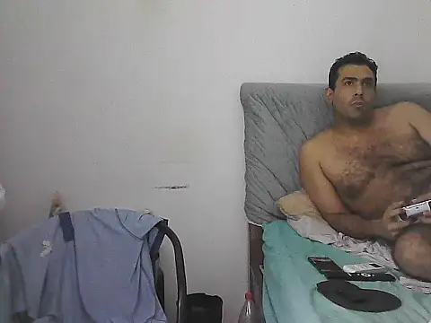 alphalatinobearx webcam