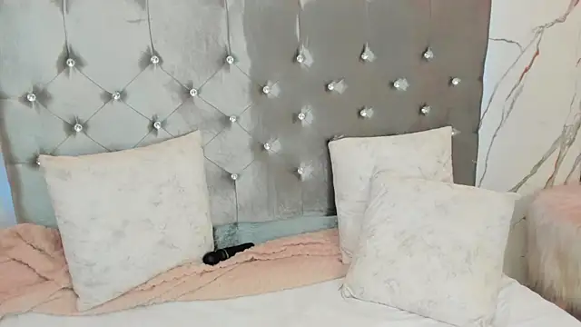 vanessa_saquirt webcam