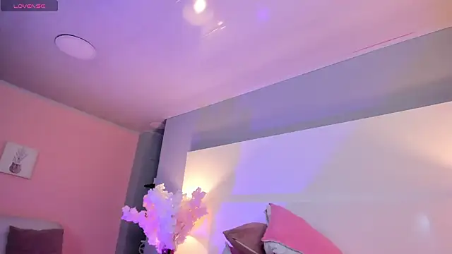 Elisasue webcam
