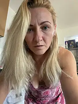 Secret_Ladyx webcam