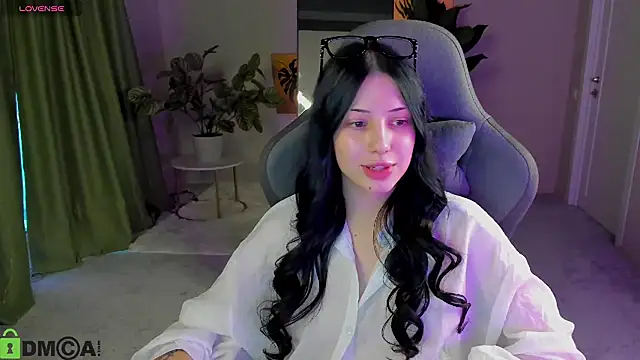 DianaRayyy webcam