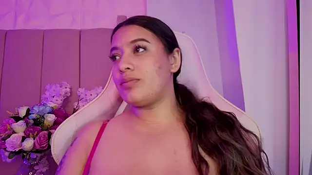 MollyBigBoobs12 webcam