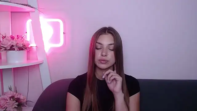 MilanaAngelAs webcam