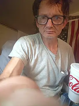 ROBERT0516 webcam