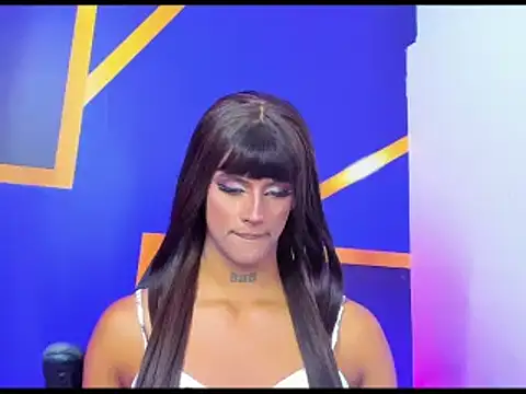Tatihanaperez live cam on StripChat