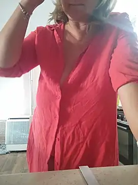 Elza01 live cam on StripChat