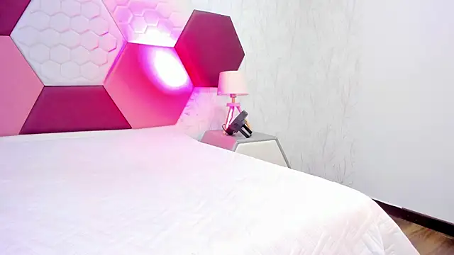 ariellewilde - ArielleWilde's free webcam - UK Sex Cams