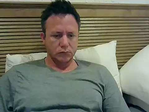 TroyDieselXXX live cam on StripChat