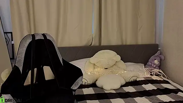 VioletDesiree webcam