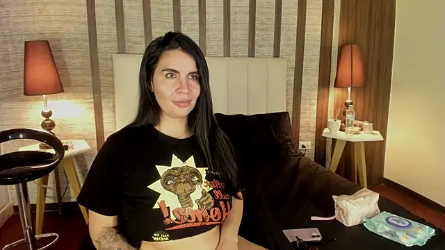 Hannah_Cross webcam