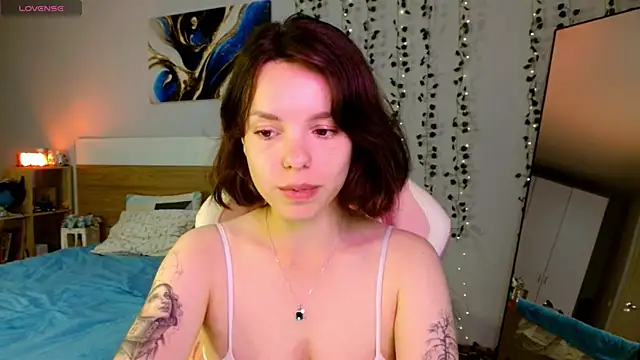 Maya_Campbell webcam