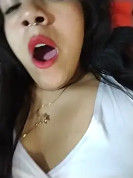 loveHoney02 webcam