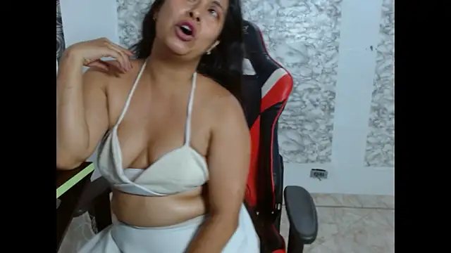 Zarinamoon webcam