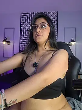 Amber_gold_ webcam