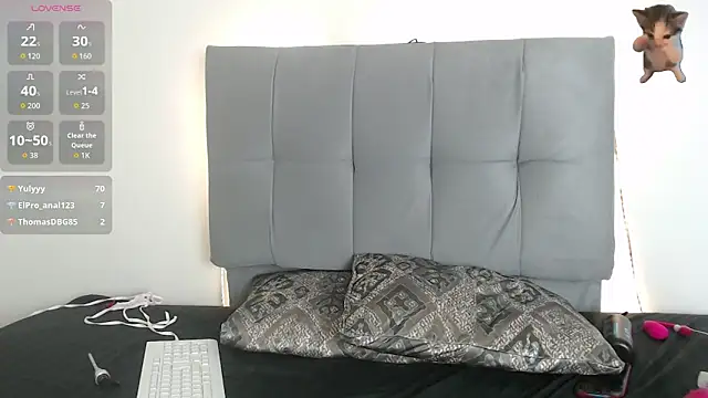Moon_Ashley_ webcam