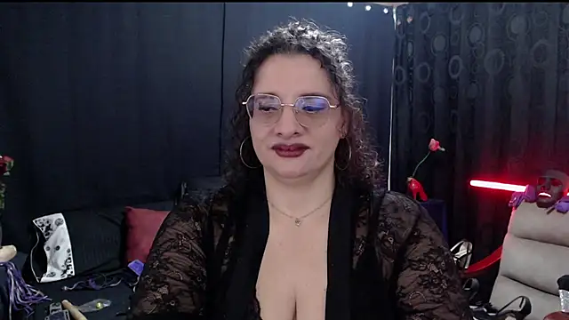 Aleja_Gonzales webcam