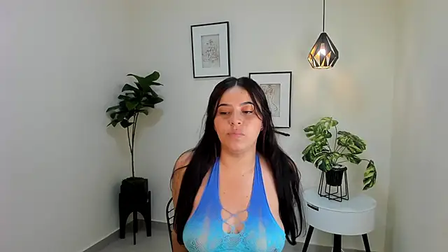 Ariannevoss live cam on StripChat