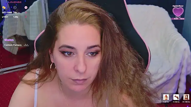 KarinaNoir live cam on StripChat