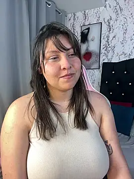 Larissa_Antonella webcam