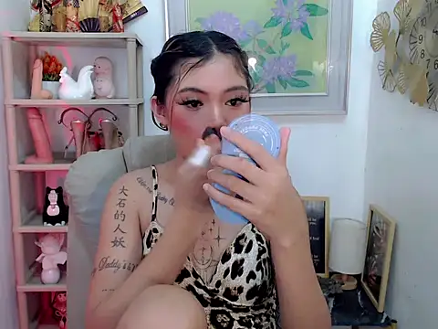 JasmineHiller webcam