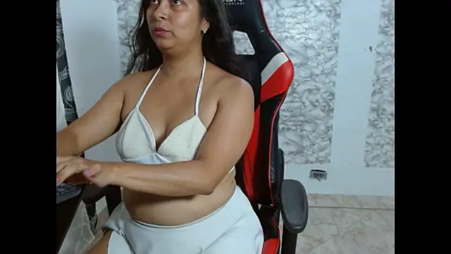Zarinamoon webcam