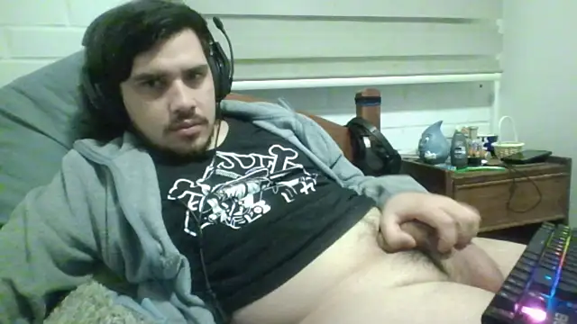 hung_weeb webcam