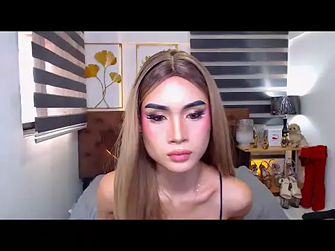 JuicyCockThea webcam