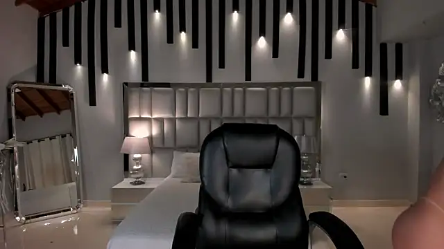 KylaMorrison webcam