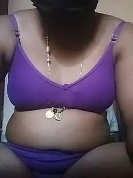 tamil_swathii live cam on StripChat