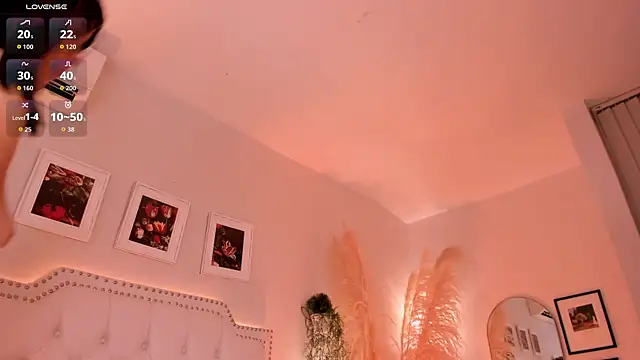 NikaVelvet1 webcam