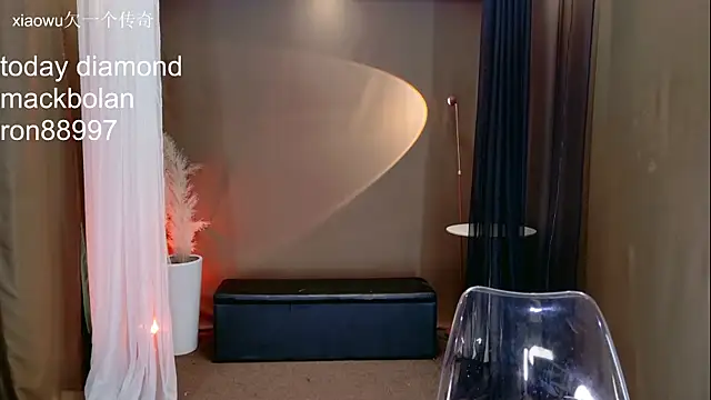 Banana-Milk69 webcam