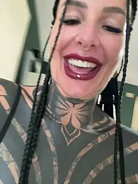 KathaleaNoir webcam