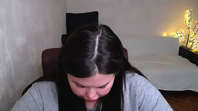 Emily_Mo webcam