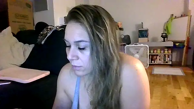 thedevinemama webcam