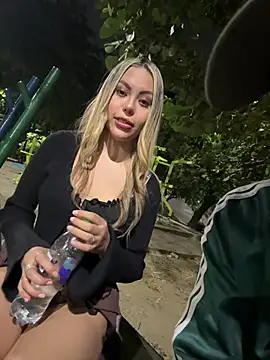 lindaandtony webcam