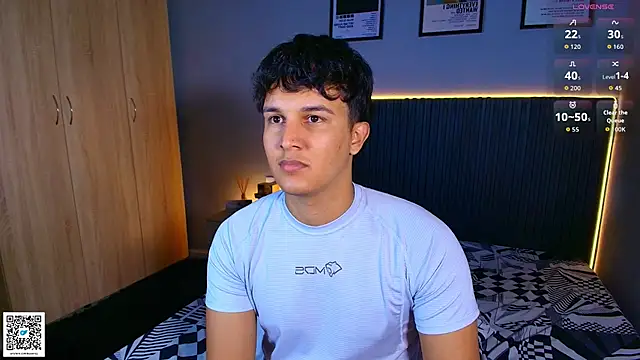 Leo_Savage_ webcam