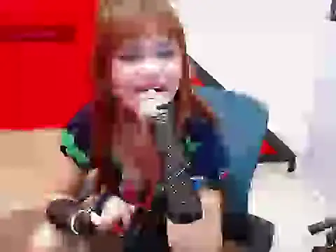 miss_tinnymafe webcam