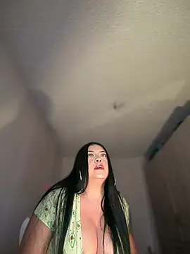 cami_ortiz__ webcam
