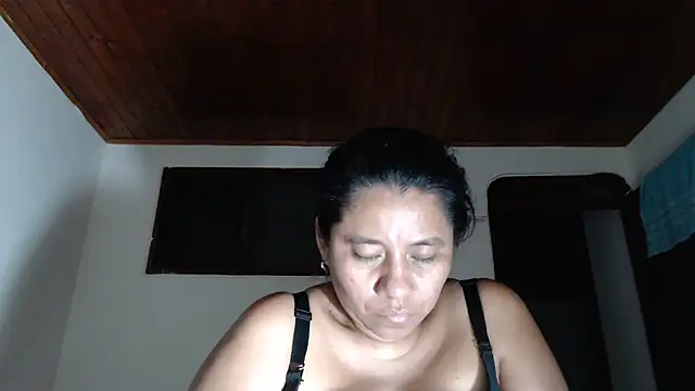 adrixxx38 live cam on StripChat