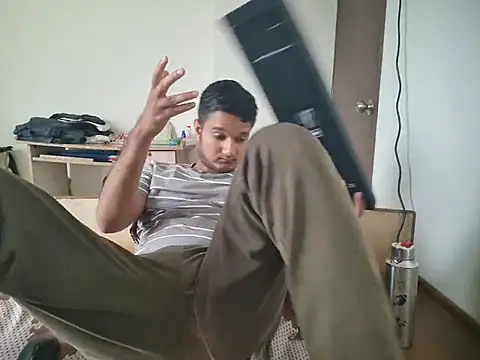 IM_NAUGHTY_JON webcam