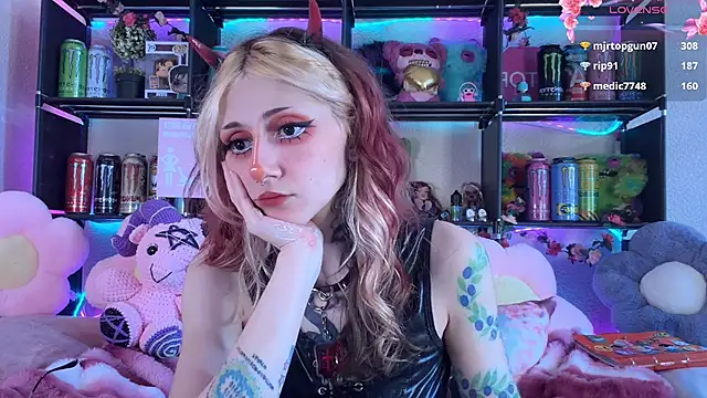 _Devill_Baby webcam
