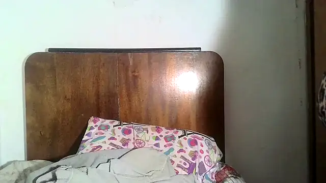 xblackstarX1 webcam