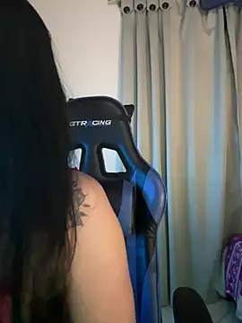 _Bellaly1111 webcam