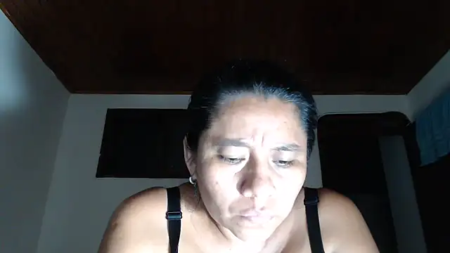 adrixxx38 webcam