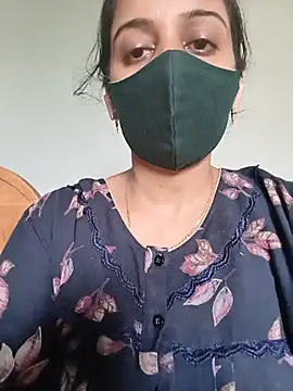 Tamil_shalini live cam on StripChat