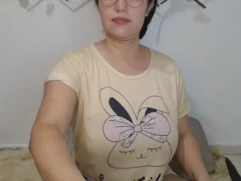 Elina_Rose888 webcam